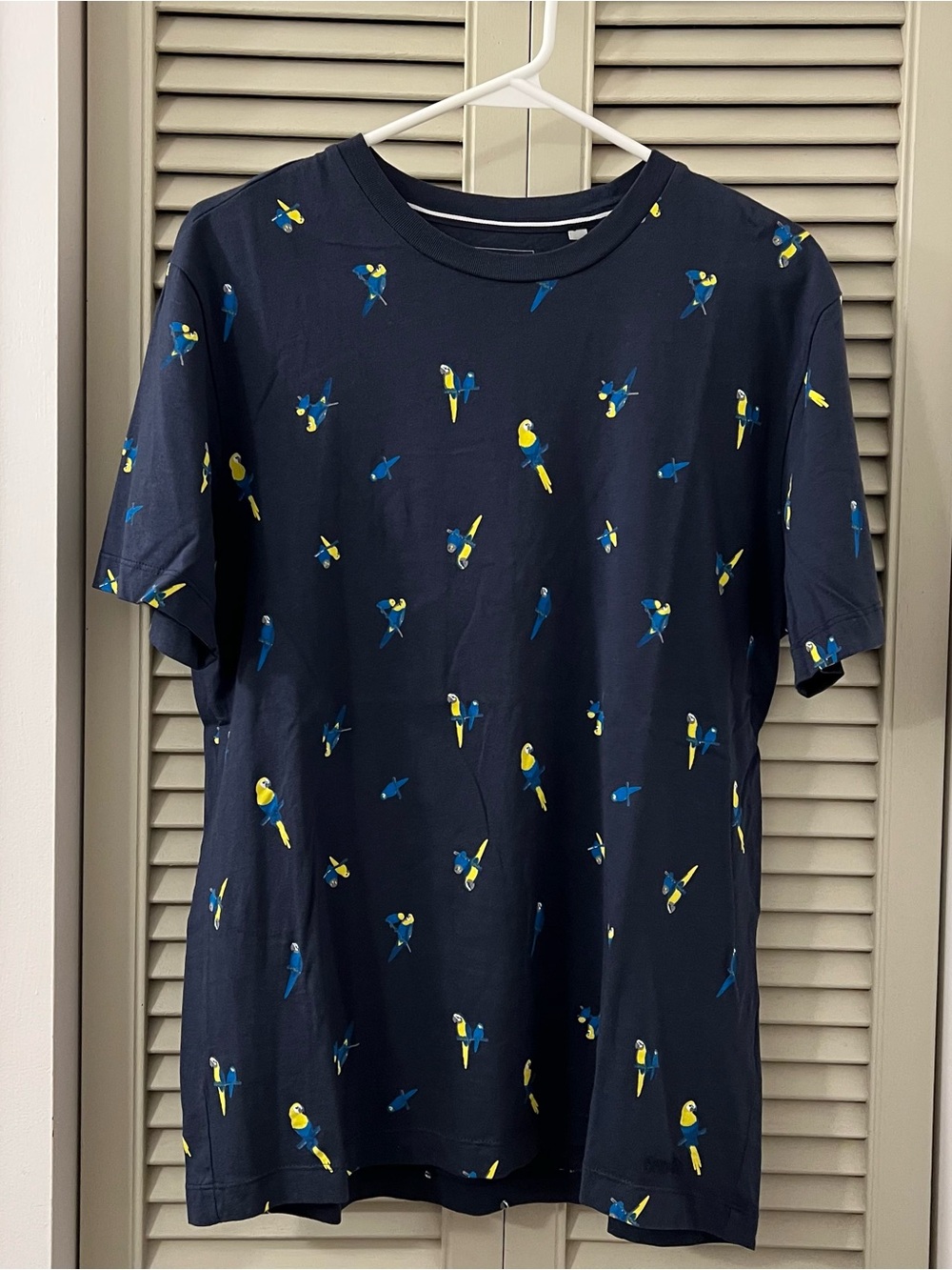 Bench Navy Short-Sleeve Tee with Yellow & Blue Parrot Print